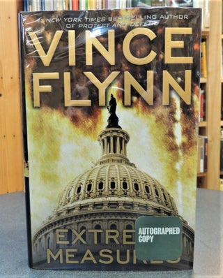 Item #274642 Extreme Measures. Vince Flynn
