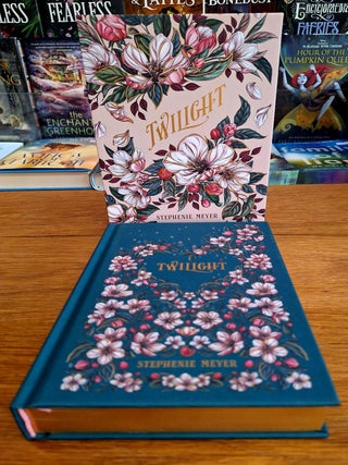 Twilight: Deluxe Collector&rsquo;s Edition (The Twilight Saga).