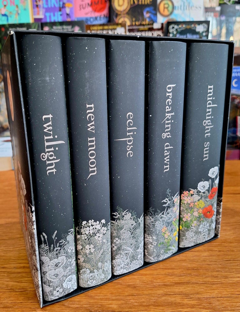Item #301465 The Twilight Saga Deluxe Hardcover Collection. Stephenie Meyer.