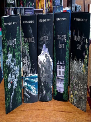 The Twilight Saga Deluxe Hardcover Collection.